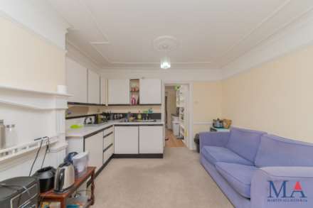 Shenley Road, Borehamwood, Image 20