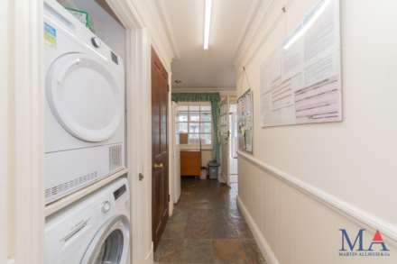 Shenley Road, Borehamwood, Image 22