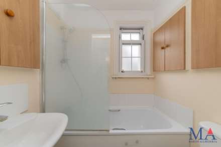 Shenley Road, Borehamwood, Image 29
