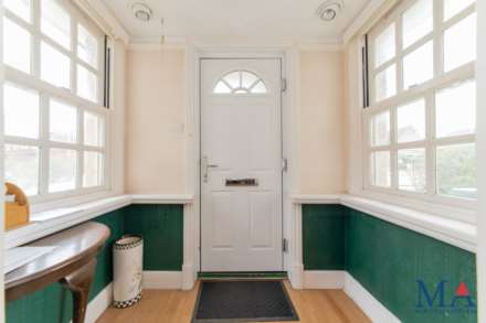 Shenley Road, Borehamwood, Image 3