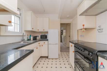 Shenley Road, Borehamwood, Image 30