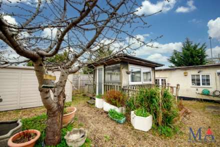 Shenley Road, Borehamwood, Image 37