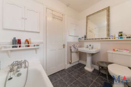 Shenley Road, Borehamwood, Image 9
