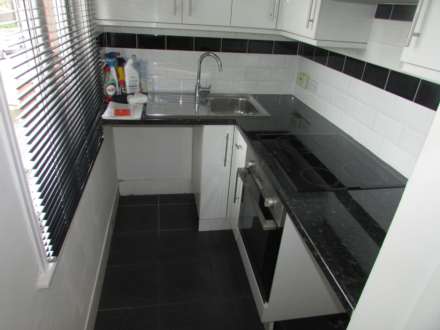 Durban Road West, Watford, Image 6