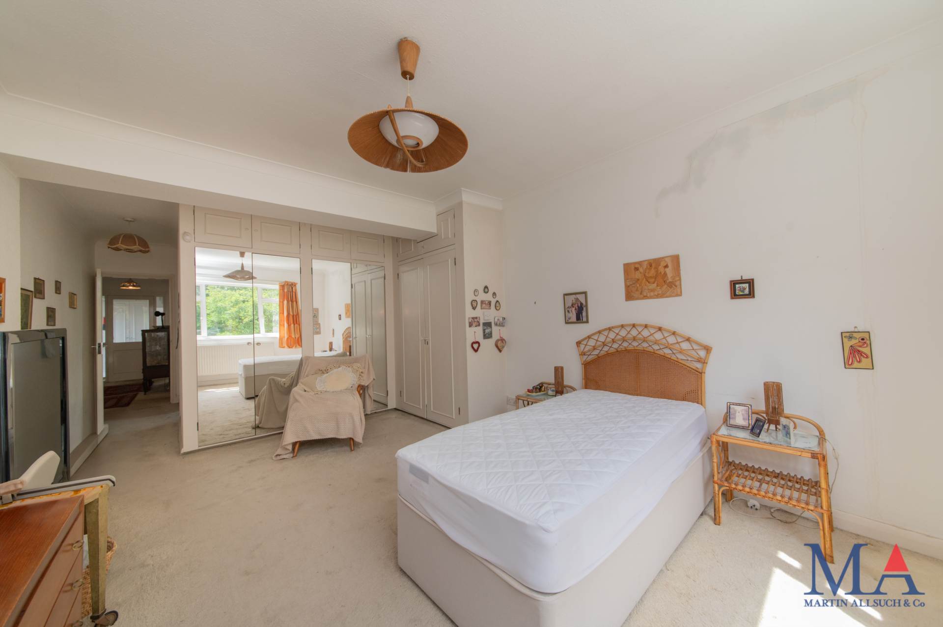 Lodge Avenue, Elstree, Image 5