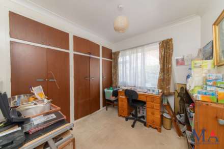 Lodge Avenue, Elstree, Image 10