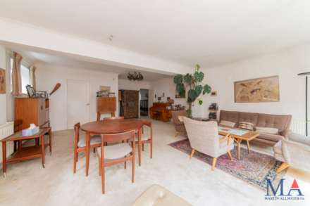 Lodge Avenue, Elstree, Image 11