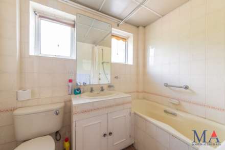 Lodge Avenue, Elstree, Image 17