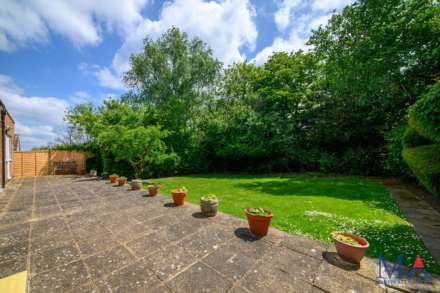Lodge Avenue, Elstree, Image 18