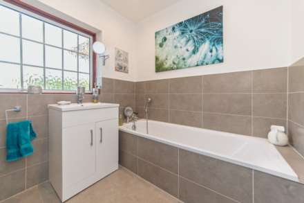 Cavendish Crescent, Elstree, Image 24