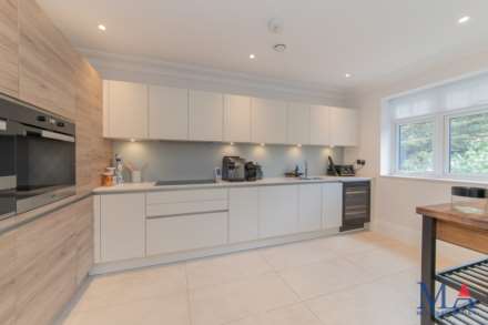 Annabel Court, Golders Green, Image 10