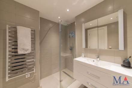 Annabel Court, Golders Green, Image 20