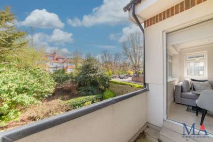 Annabel Court, Golders Green, Image 21