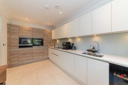 Annabel Court, Golders Green, Image 8