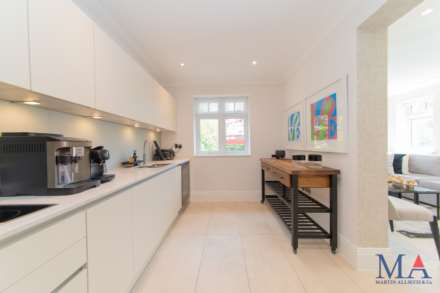 Annabel Court, Golders Green, Image 9