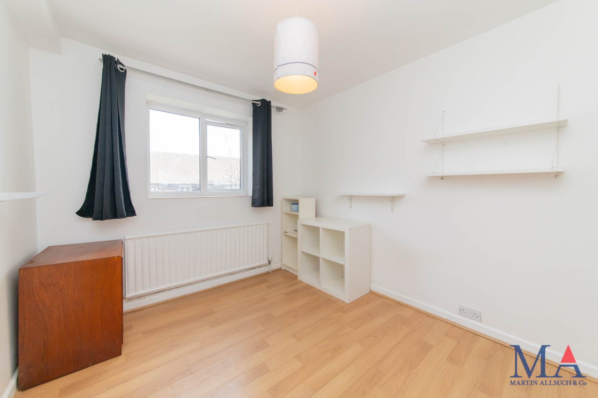 Holders Hill Road, London, Image 9