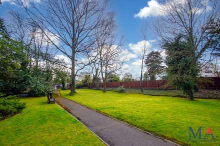 Holders Hill Road, London, Image 17