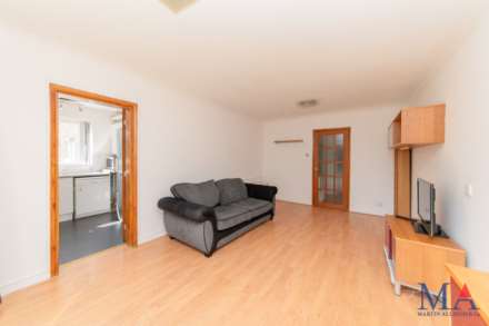 Holders Hill Road, London, Image 4