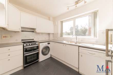 Holders Hill Road, London, Image 6