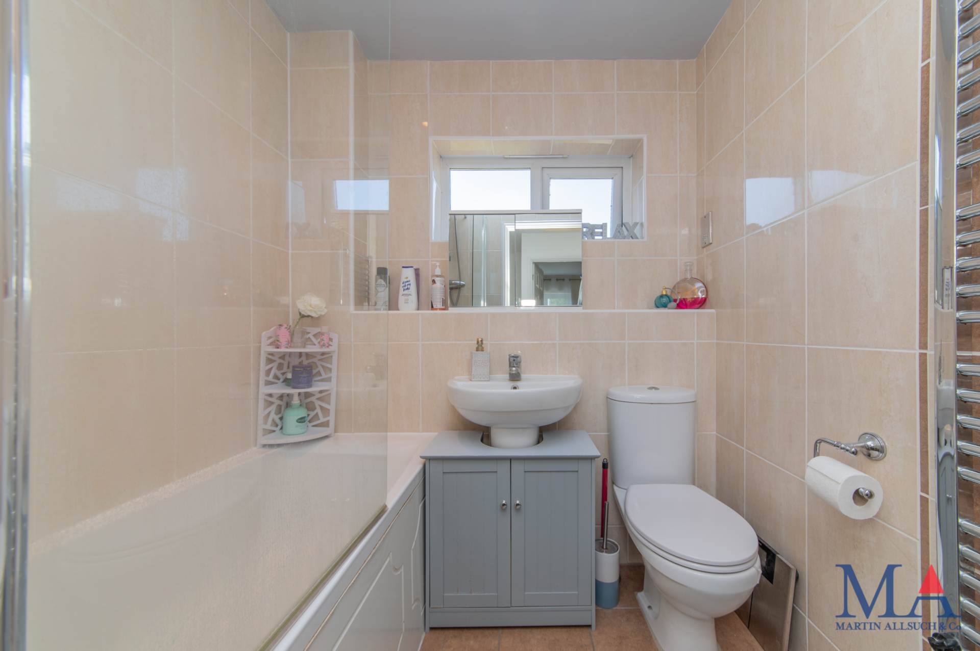 Whitehall Close, Borehamwood, Image 14