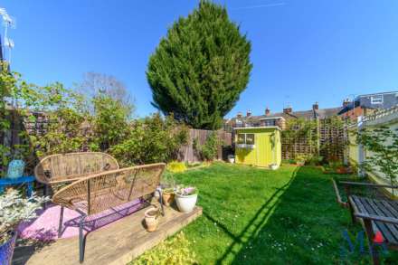 Whitehall Close, Borehamwood, Image 16