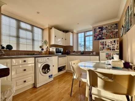 Craigmount, Radlett, Image 2