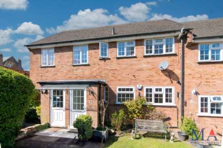 The Bartons, Elstree