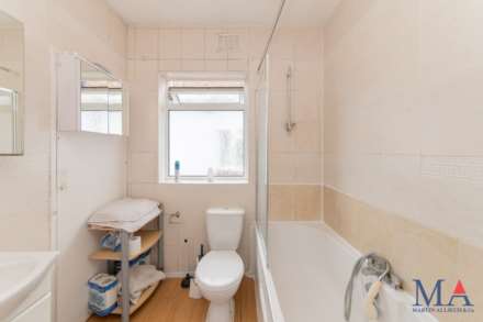 Fairmead Crescent, Edgware, HA8, Image 22