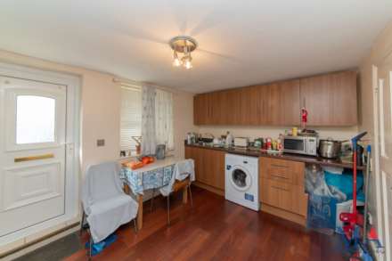 Fairmead Crescent, Edgware, HA8, Image 7