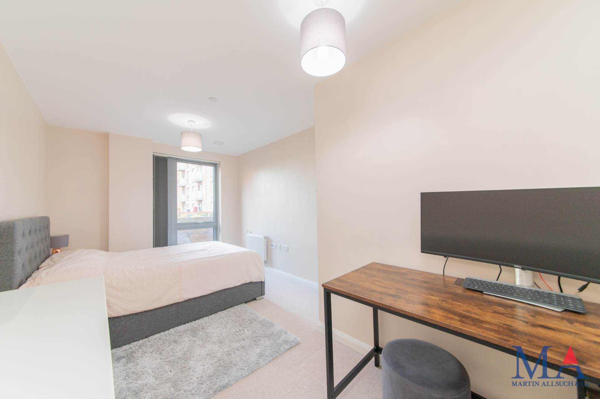Brook Road, Borehamwood, Image 9