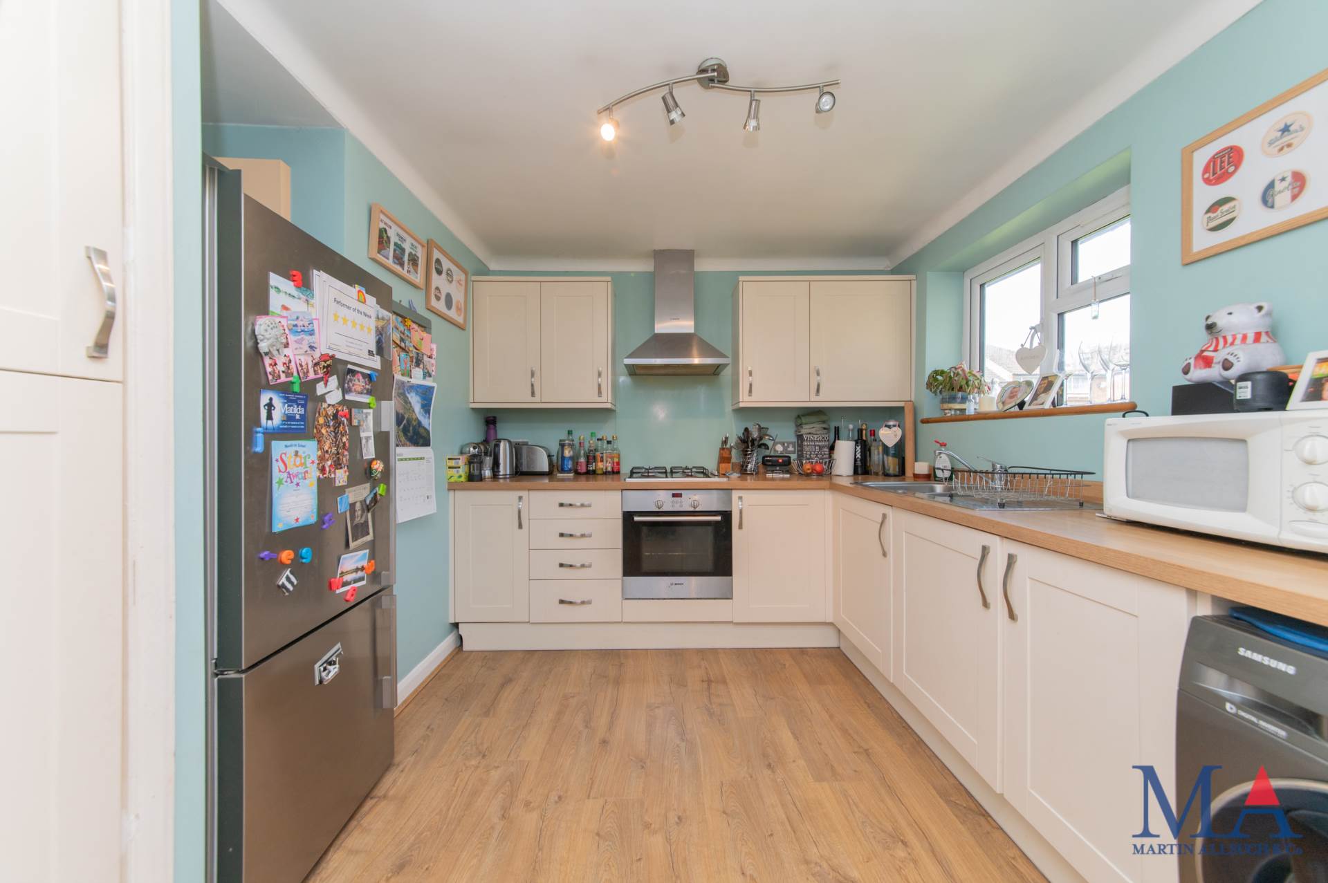 Vernon Crescent, East Barnet, Image 7