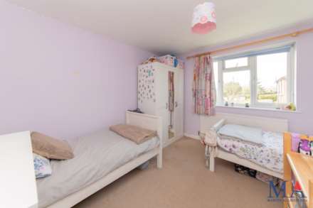 Vernon Crescent, East Barnet, Image 12