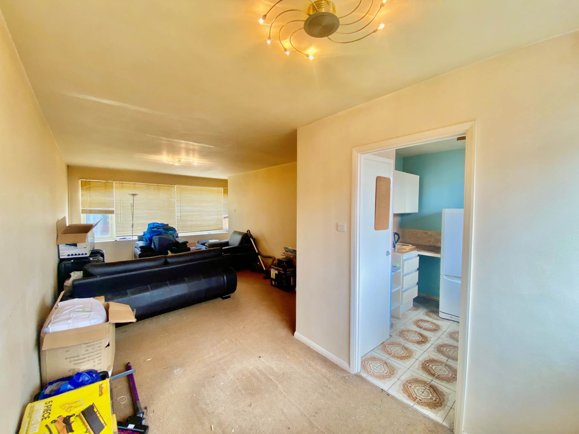 Ashdown Drive, Borehamwood, Image 7