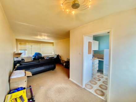 Ashdown Drive, Borehamwood, Image 7
