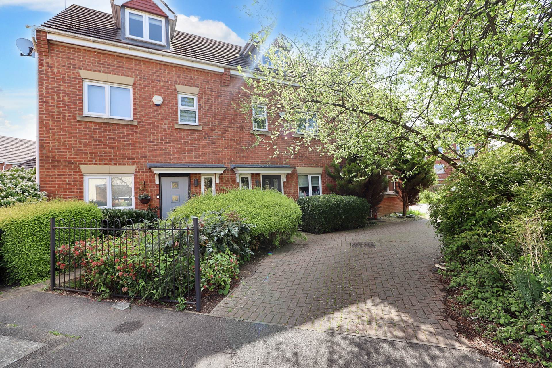 Coleridge Way, Borehamwood, Image 1