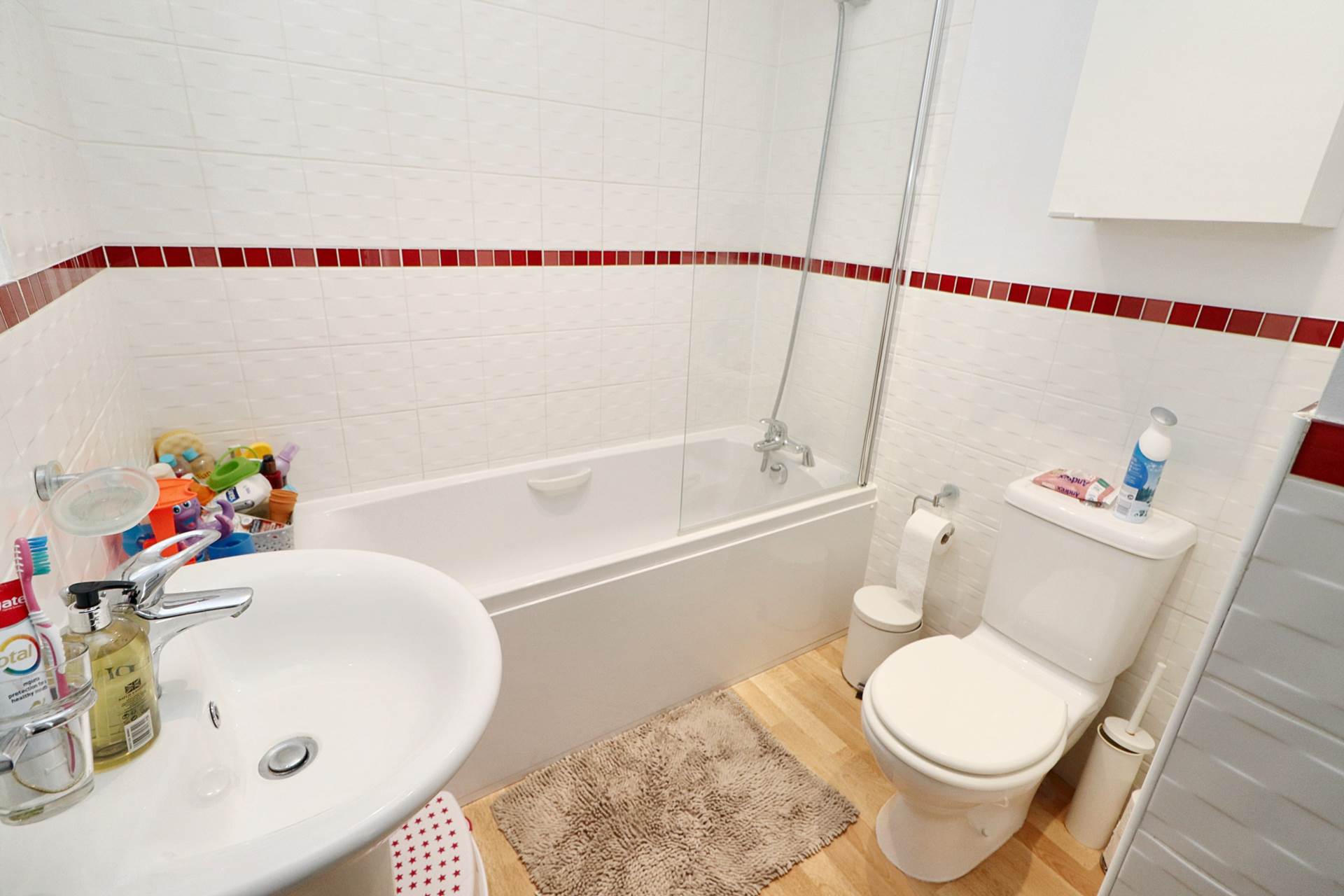 Coleridge Way, Borehamwood, Image 15