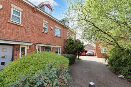 Coleridge Way, Borehamwood, Image 3