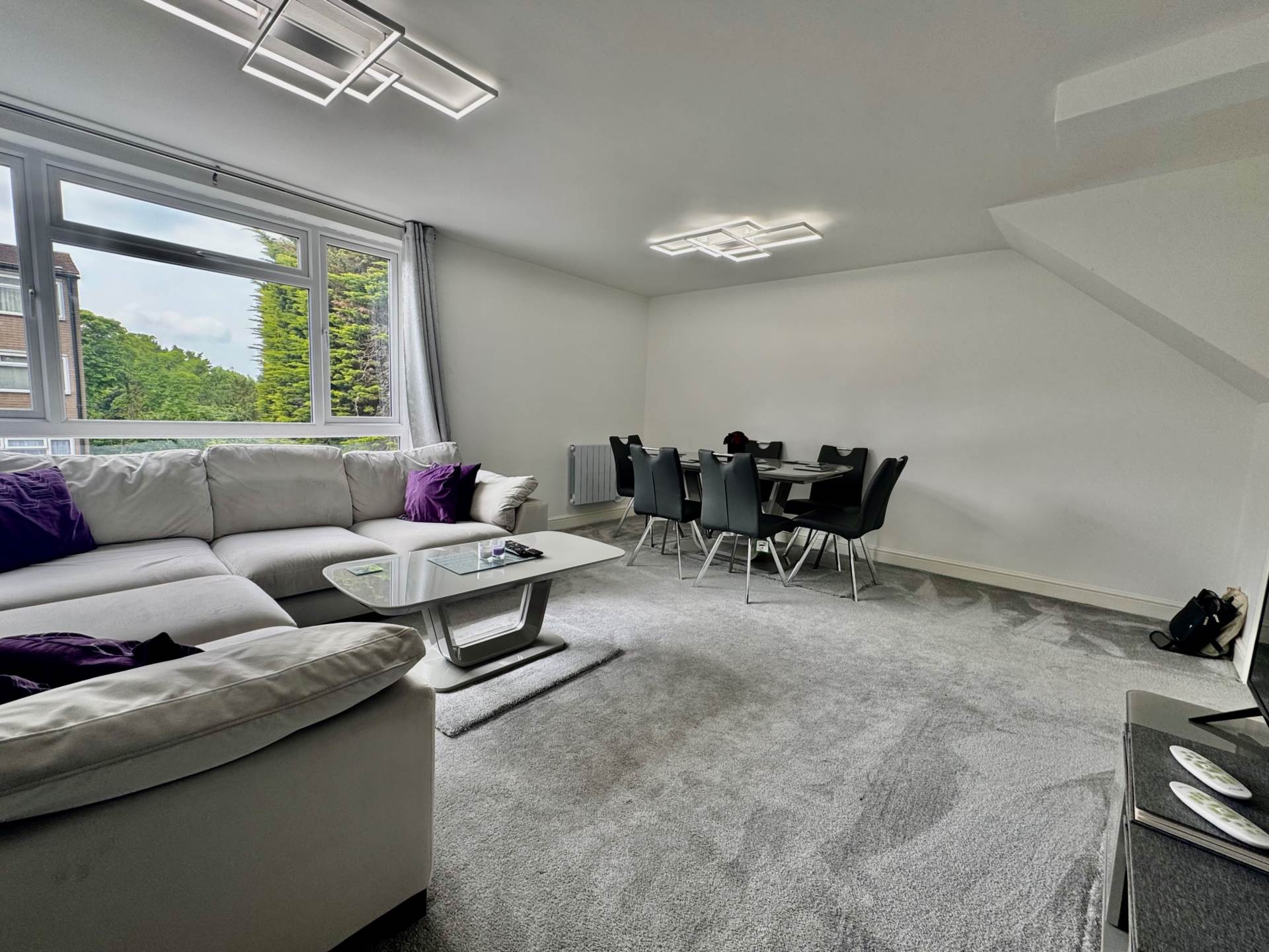 Watling Court, Elstree, Image 2