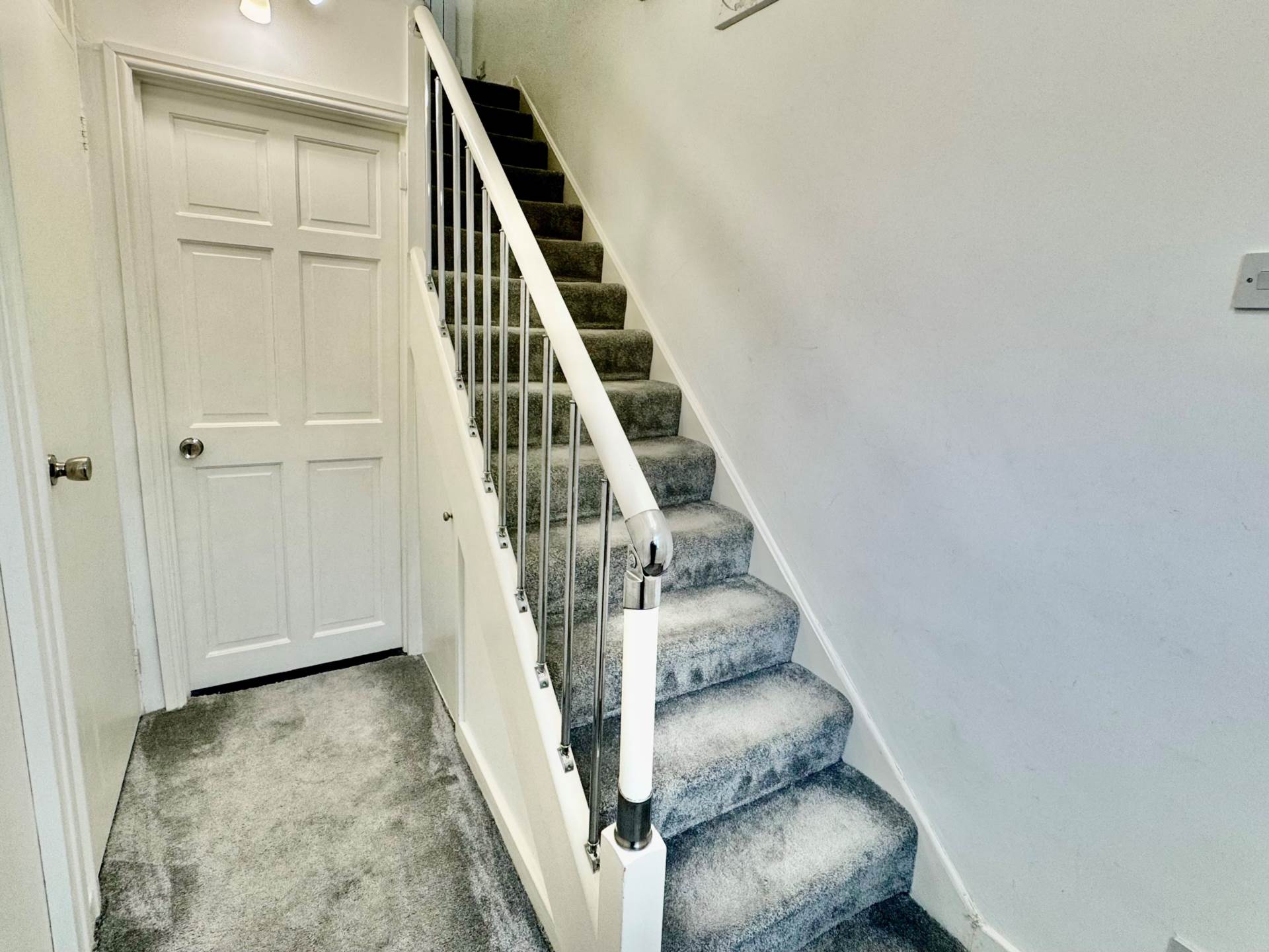 Watling Court, Elstree, Image 6