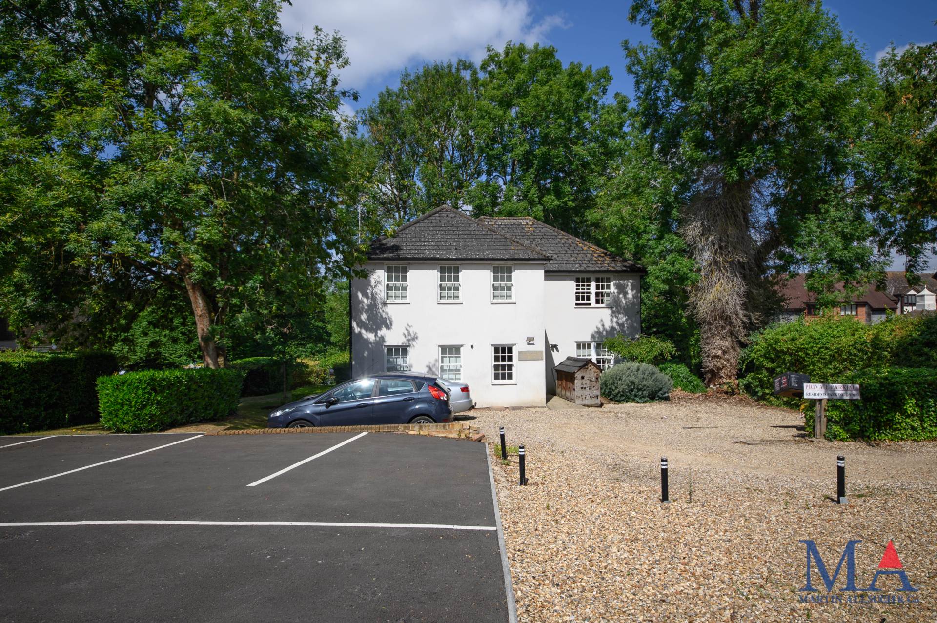 Romeland, Elstree, Image 1