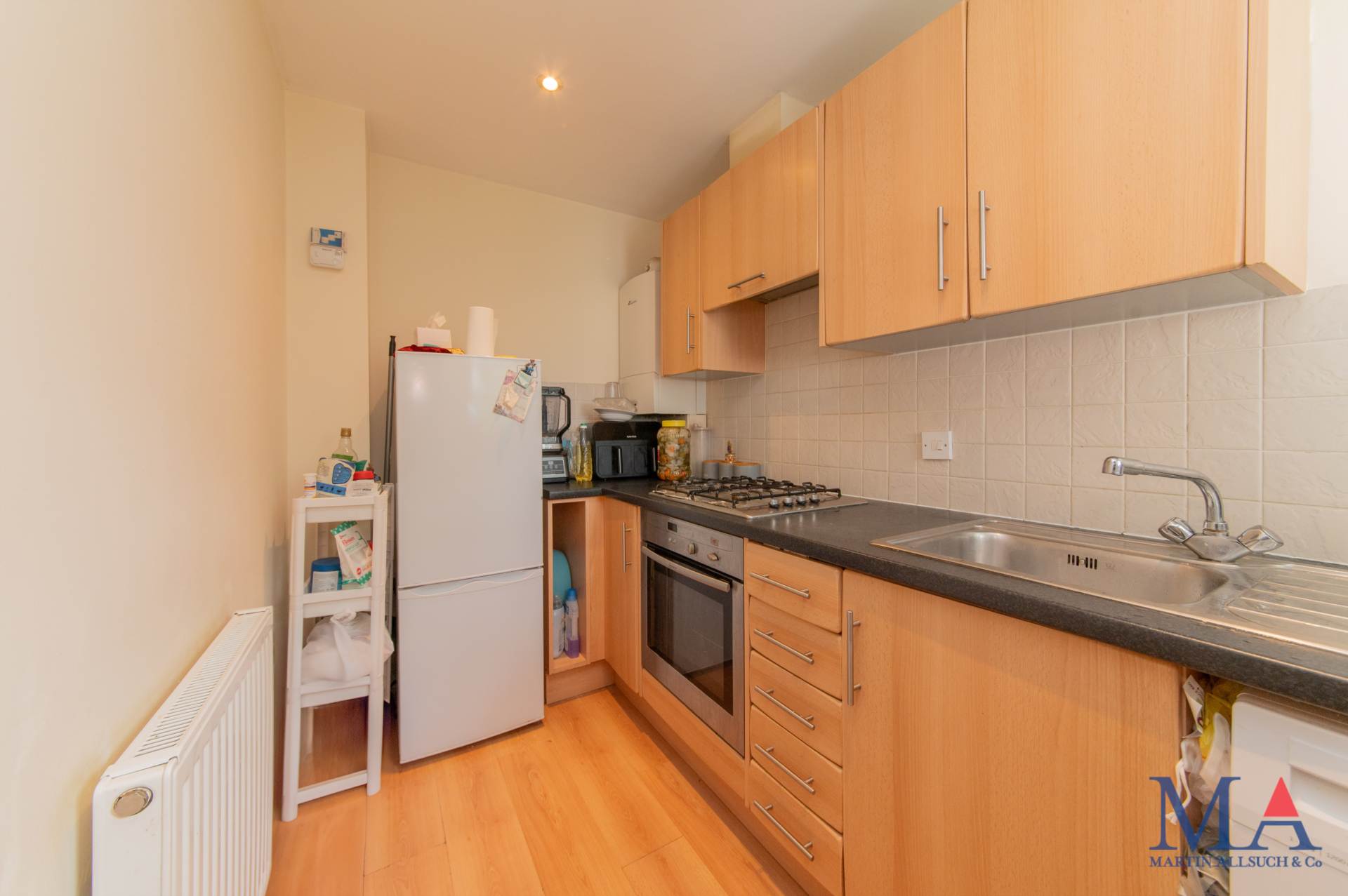 Romeland, Elstree, Image 6