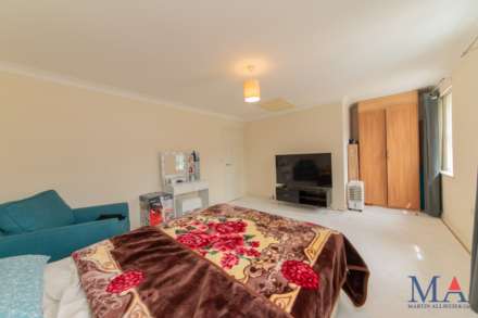Romeland, Elstree, Image 10