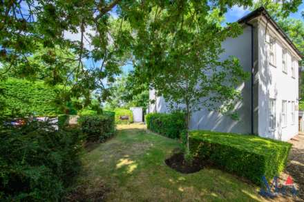 Romeland, Elstree, Image 14