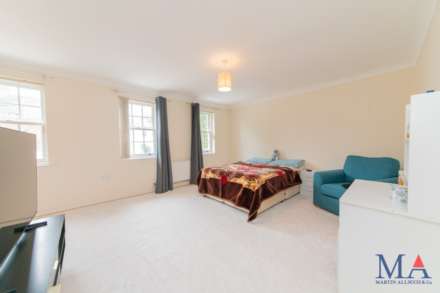 Romeland, Elstree, Image 8