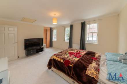 Romeland, Elstree, Image 9