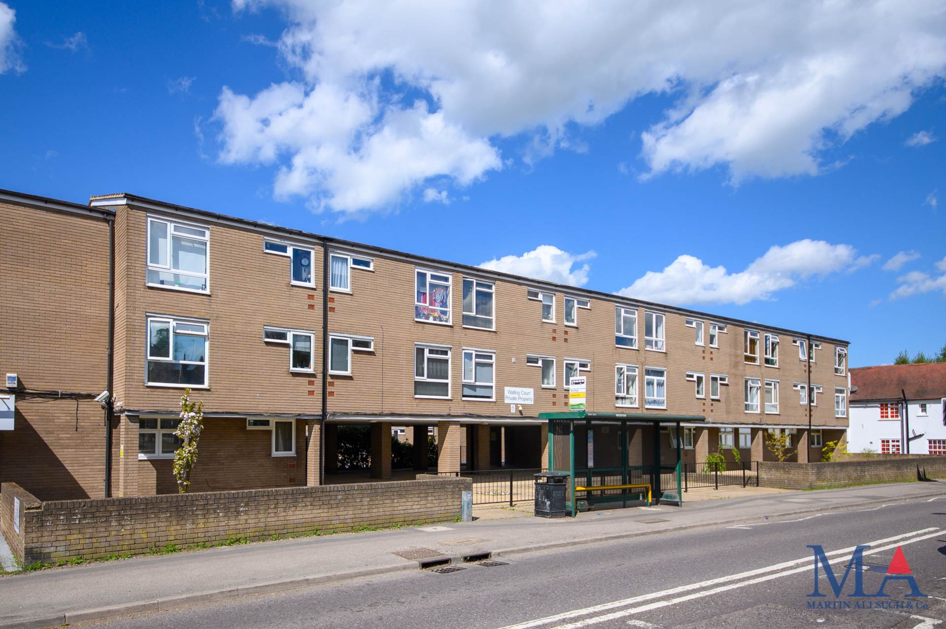 High Street, Borehamwood, Image 1
