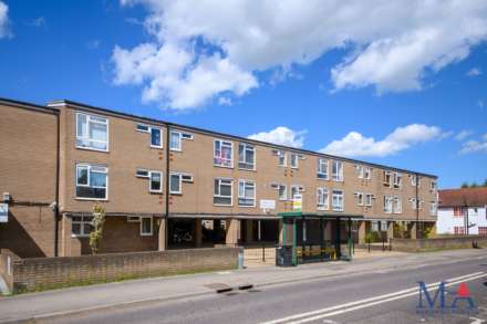 High Street, Borehamwood, Image 1