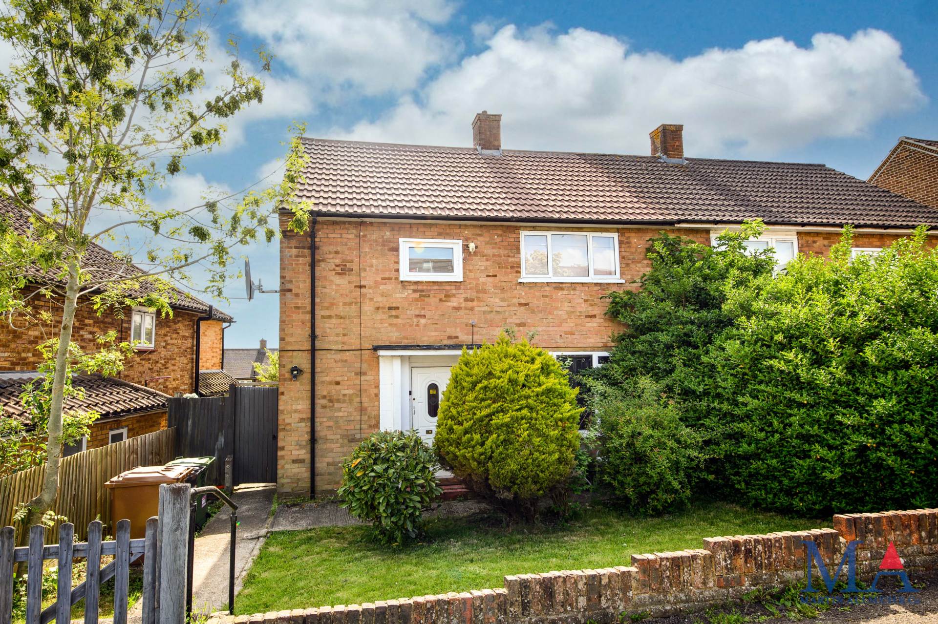 Stanborough Avenue, Borehamwood, Image 1