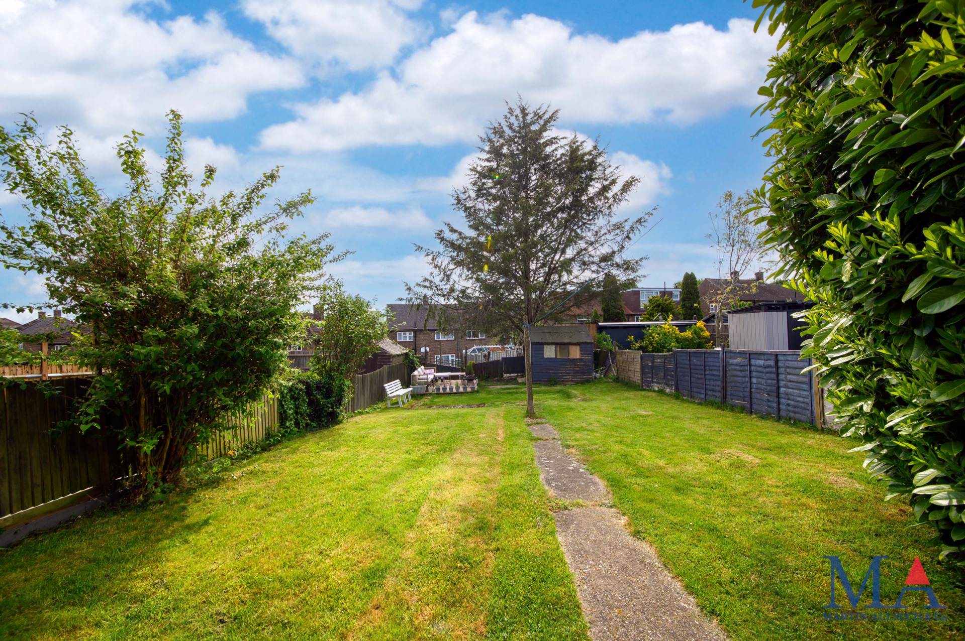 Stanborough Avenue, Borehamwood, Image 17