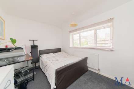 Stanborough Avenue, Borehamwood, Image 12